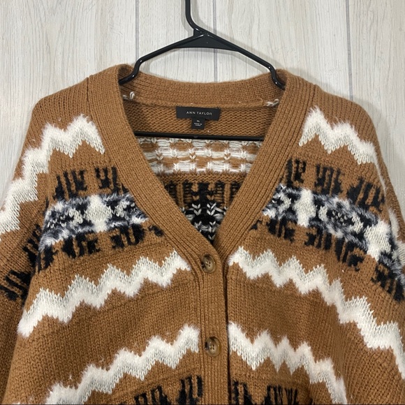 Ann Taylor Cropped Fair Isle Cardigan size XL - Picture 3 of 11